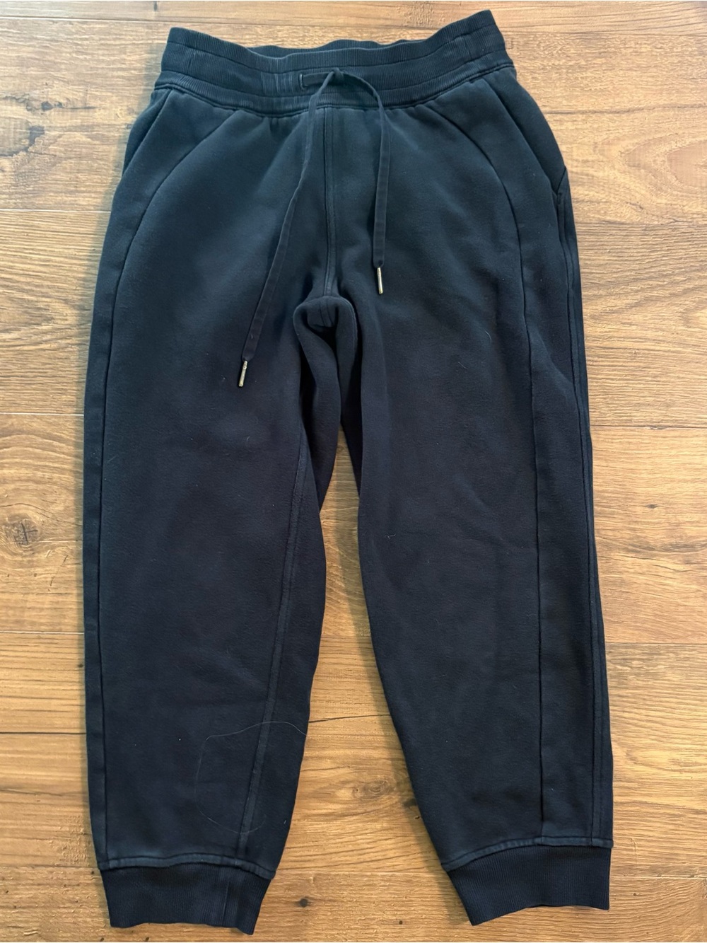 Lululemon Black Cropped Scuba Joggers